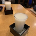 甲州屋酒場 - 3軒目はにごり酒からスタート