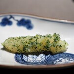 茶禅華 - 紫蘇海蜇（紫蘇を和えたクラゲ）