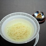 茶禅華 - 香港麺と上海蟹のペースト