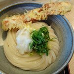 うどんや 壱 - ぶっかけちくわ天？