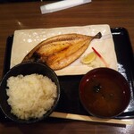 Uokagi Shokudou - とろサバの塩焼き定食の大盛り(890＋100=990円)