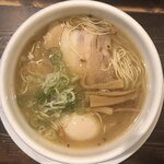 ラーメン専門店 徳川町 如水 - 香そば塩 煮たまご(850円)