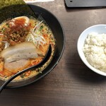 濃厚担々麺 龍屋 - 