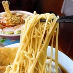 ふくろう - 年末ふくろうラーメン 麺リフトアップ