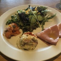 ウォルプタス 東京駅グランルーフ店 - 