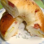 コハナベーグル - ベーコンチーズ