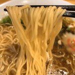 中華ダイニング 桃李 - ラーメンの麺