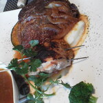 ビストロ セレニテ - 炭焼きの鶏肉ちゃん　香ばしくジューシー☆