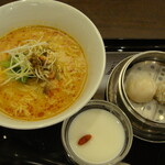 謝朋殿 粥餐庁 - オーダーした料理