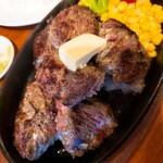 ステーキ&ハンバーグ専門店 肉の村山 - 400グラム