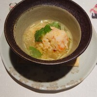 双葉寿司 - 海老のしんじょう仕立て、海老は粗微塵で、玉ねぎ（母はエシャロットだと言いました）がシャキシャキ、どこかミルキー、どこかフレンチの香りがする一品でした♪