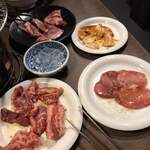 元氣七輪焼肉 牛繁 - 