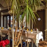 むっしゅカトウ - [内観] 店内 テーブル席