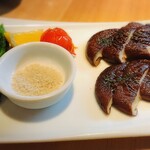 炭火焼鳥と水炊き 五郎一 - 肉厚しいたけステーキ