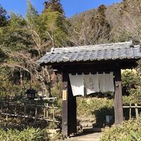 洋食 つばき - 山門