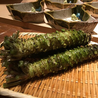 初音鮨 - 1キロ3.8万もする山葵！これは残せないよねぇ。笑