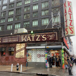 KATZ'S DELICATESSEN - 