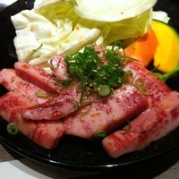 焼肉・しゃぶしゃぶ たちばな ヒルトンプラザイースト店 - カルビ