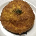 122695100 - 西池袋カリーパン＠320円