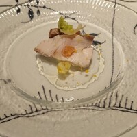 アロマフレスカ 名古屋 - 二皿め 寒鰤と芽キャベツのサラダ仕立て