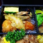 花善 - お弁当左上アップ