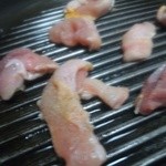 橋本かしわ店 - 親皮（味付けなしバージョン）