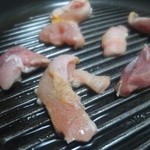 橋本かしわ店 - 親皮（味付けなしバージョン）