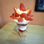 Mochikaeri Parfait Berry