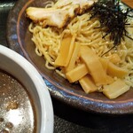 麺家 いろは - 魚介ブラックつけ麺1.5玉