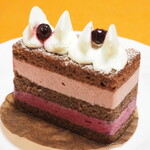 Patisserie JUN UJITA - ムース　フランボワーズ　カシス