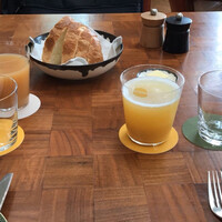 ザ タヴァン グリル＆ラウンジ - 