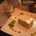 学大酒場エビス参 - 冷奴山葵を添えてがXmasバージョンで♡ 注）※こういうサービスがあるわけではありません