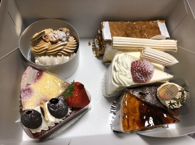 Le Vanillier ル バニーエ 穂積 ケーキ 食べログ