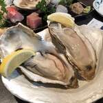 すし居酒屋 樽 - 厚岸産生牡蠣