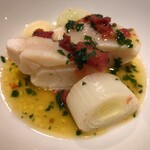 スガハラ - 北海道産 ホタテ貝 アサリのジュ 長葱（アップ）