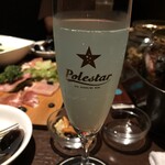 ロイヤル響 - スパークリングワイン。
      