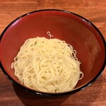 Karamen Hachiryuu - 替玉：中華麺ハーフ(100円)