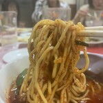矢場味仙 - 麺　リフト