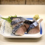 駅前酒場 - 〈2019年12月再訪・3回目〉締め鯖・450円