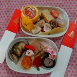 皿に盛り着けます。