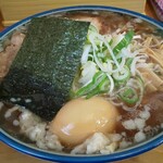 満び - ラーメン こってり太麺 味玉 900円