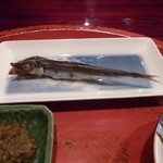 草喰 なかひがし - 2012年3月お皿の柄が雲なので、“空飛ぶメザシ”です！