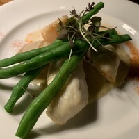 カルネジーオ イースト - 