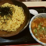 八宝菜館 - つけ麺。麺多い！