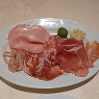 ナプレ 横浜高島屋店 - イタリア風前菜の盛り合わせ
