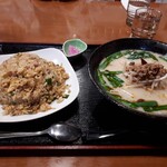 東平軒 - 豚骨台湾ラーメンと台湾チャーハン