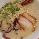 ラーメン一興 - とんこつラーメンあっさり元味