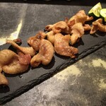 サンチャ フカミ - 鶏皮焼きを堪能