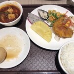 城市商旅 桃園航空館 - 煮玉子が殻のままです。