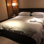 Shangri-La's Far Eastern Plaza Hotel - 